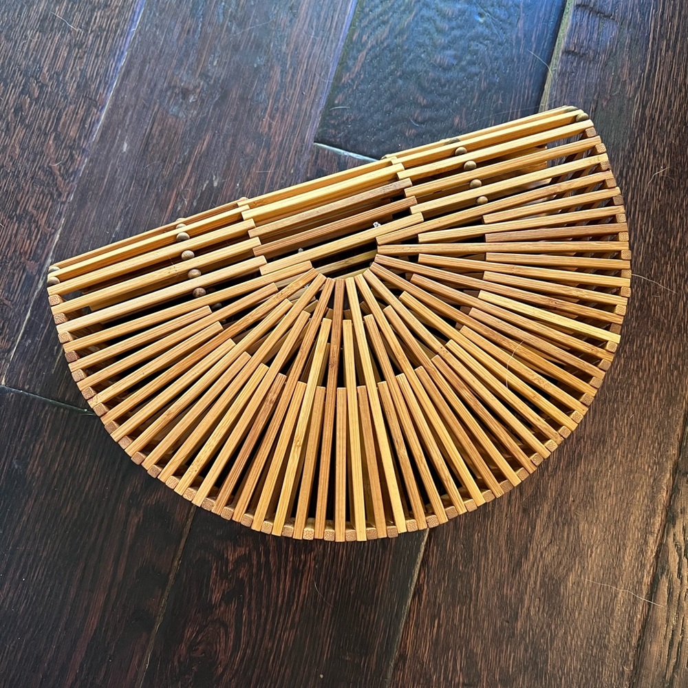 Cult Gaia Gaias Arc Bag